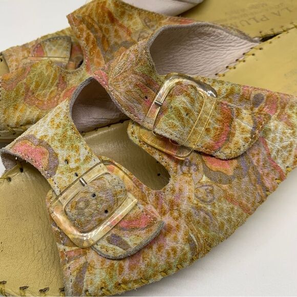 La Plume Floral Leather Yellow Slip on  Made in Italy Sandals Size 9 EUR 40 - Picture 4 of 13
